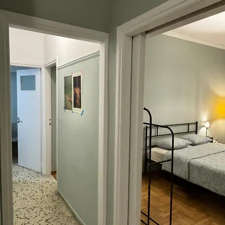 Komninest Apartment *